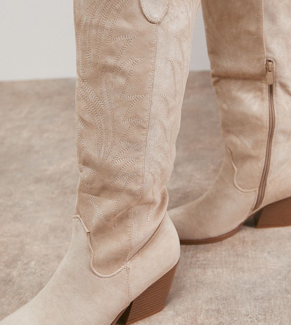 اويسيس   أبوات - بيج Knee length Boots