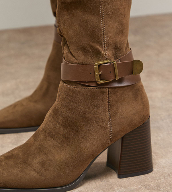 اويسيس  اويسيس - بني  Ankle length Boots