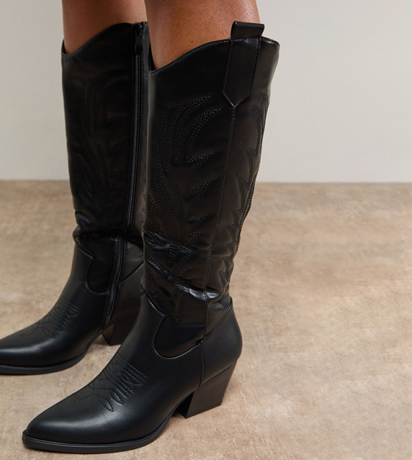 اويسيس  اويسيس - أسود Mid Calf Boots