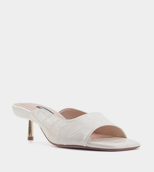 ناين وست صنادل - أبيض كعب