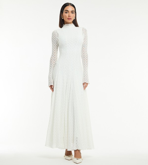 بي سي بي جي بي سي بي جي - أوف وايت Maxi Dresses