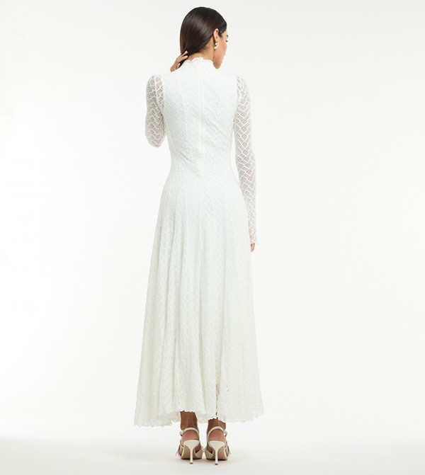 بي سي بي جي بي سي بي جي - أوف وايت Maxi Dresses