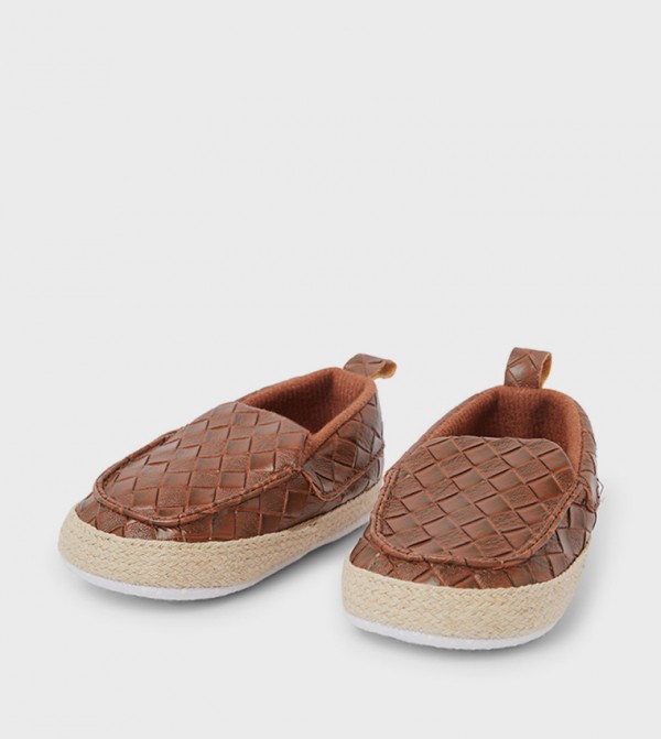 بيبيز آند مور  أحذية - بني داكن  لوفر