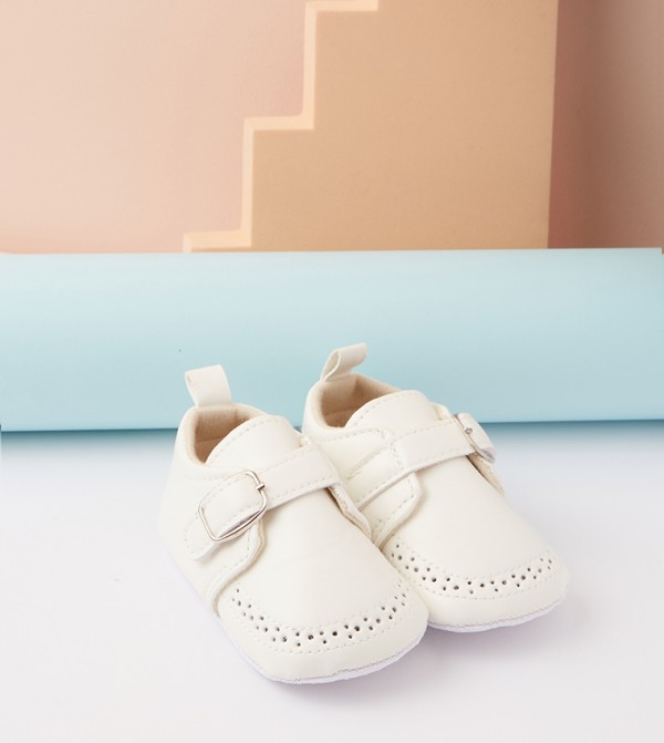 BABIES & MORE  Casual Shoes - Off White Casual Slip-On's