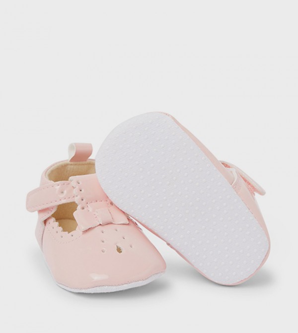 BABIES & MORE  Booties - Pink Booties