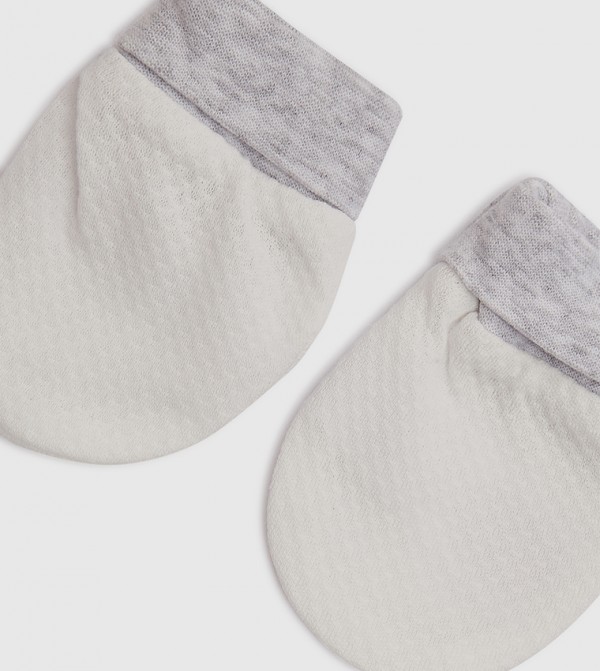 BABIES & MORE  Kids Accessories - White Caps & Mittens
