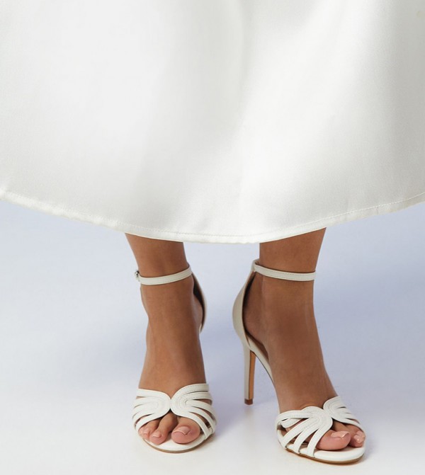 Coast - Outlet  - White Heels