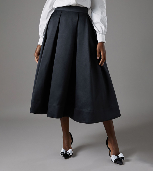 كوست  تنانير - أسود Midi Skirts