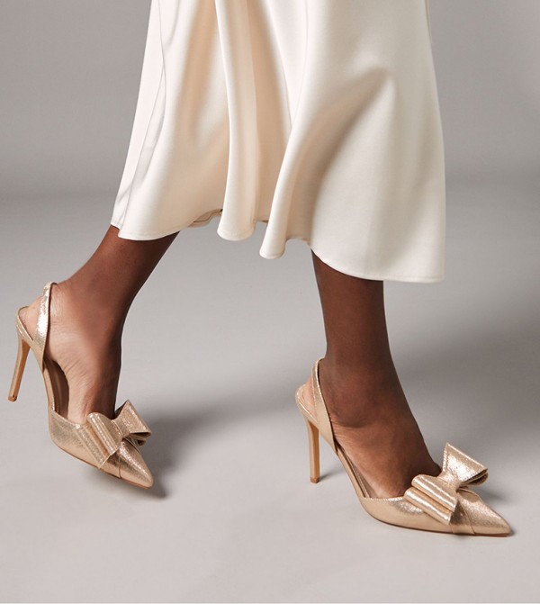 Coast Coast - Gold Pumps