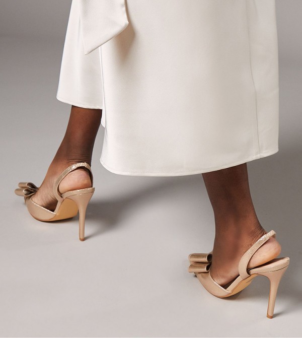 Coast Coast - Gold Pumps