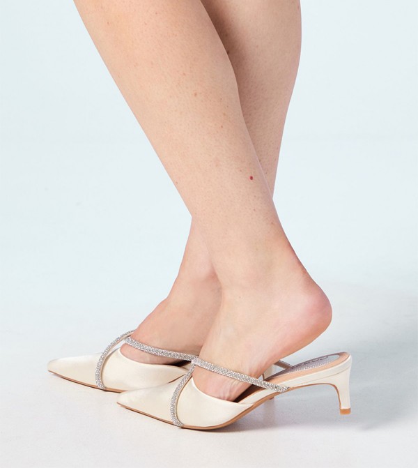 Coast Coast - White Pumps