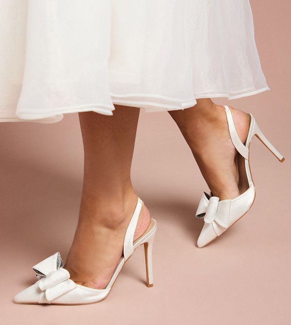 Coast Coast - White Pumps