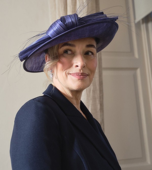 كوست  كابات وقبعات - كحلي القبعات