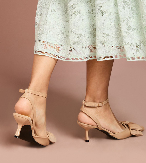 Coast - Beige Pumps