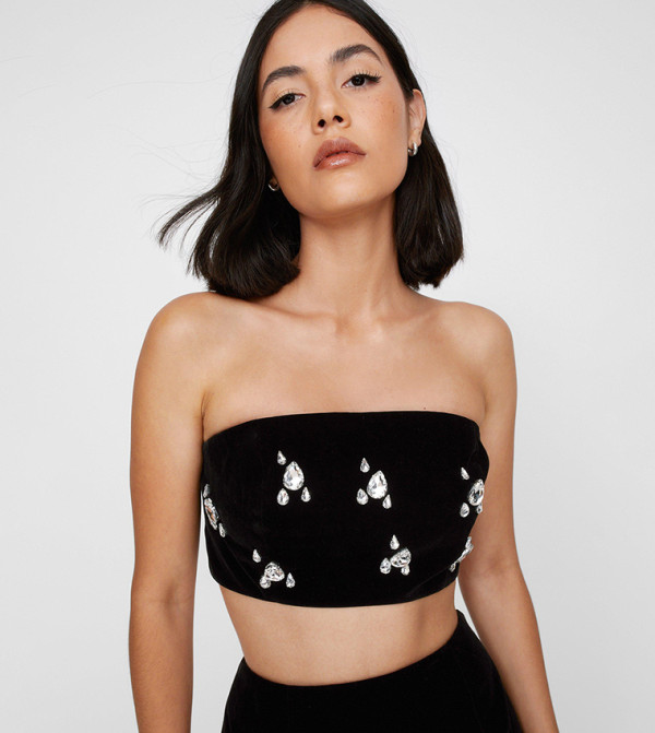 Nasty Gal - Outlet  - Black Cropped Tops