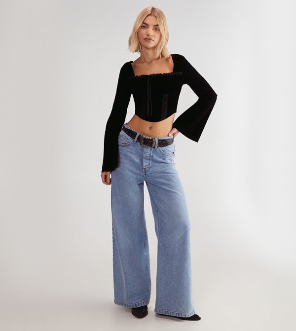 ناستي غال  بلوزات - أسود Cropped Tops