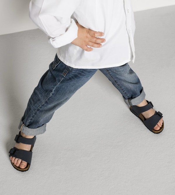بيركنستوك بيركنستوك - كحلي Flat Sandals