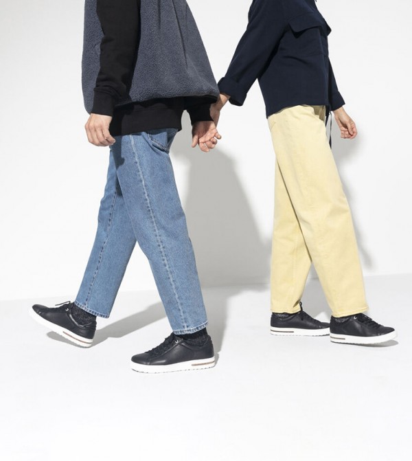 Birkenstock Birkenstock - Black Low Top