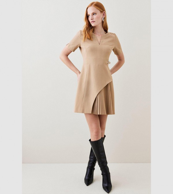 كارن ميلين فساتين - جلد الجمل فساتين كاجوال