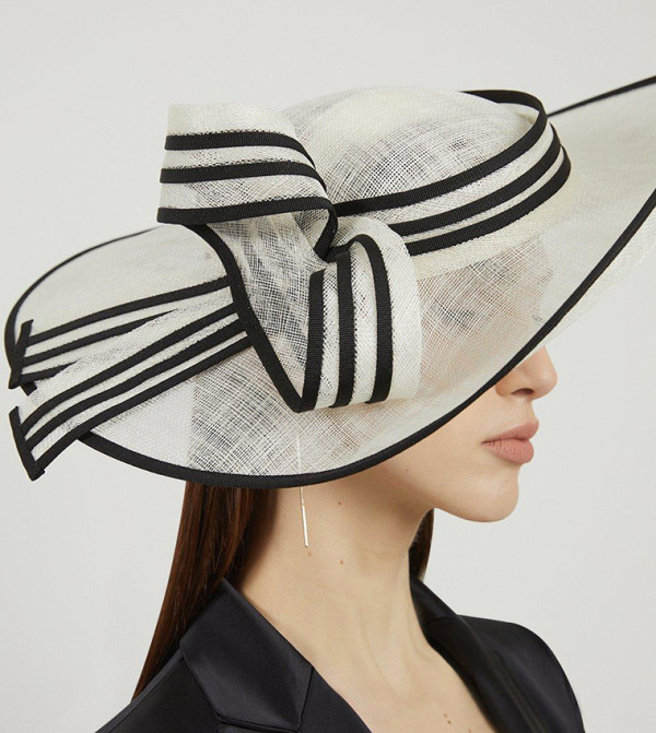 Karen Millen  Caps & Hats - White Hats