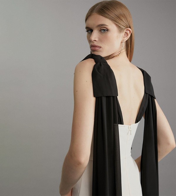 كارن ميلين فساتين - أوف وايت فساتين حفلة