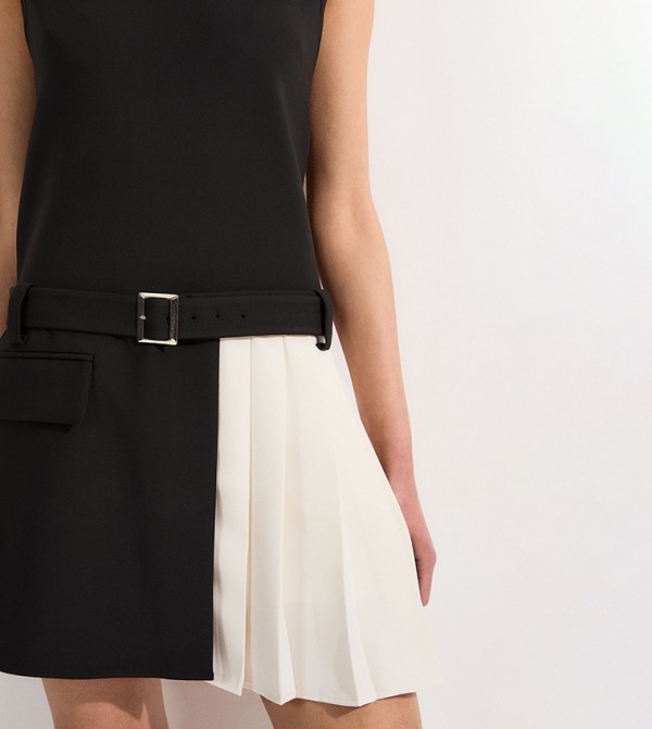 Karen Millen Women - Black Casual Dresses