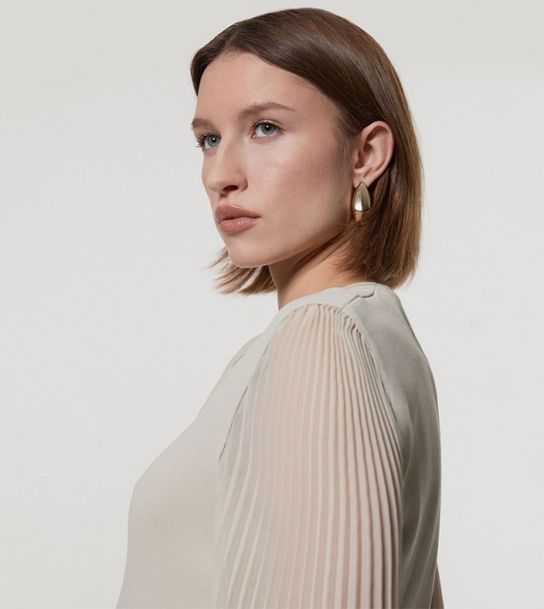كارن ميلين  - رمادي Casual Tops