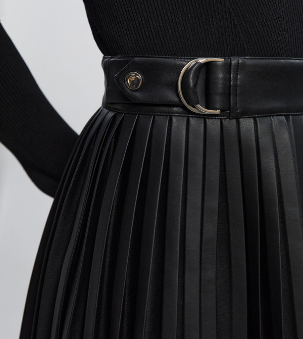 Karen Millen Karen Millen - Black Midi Dresses