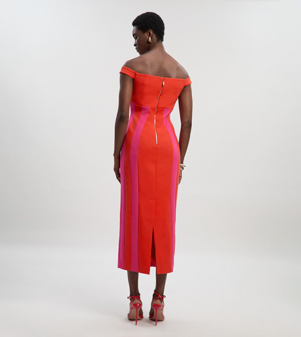 Karen Millen Karen Millen - Pink Midi Dresses