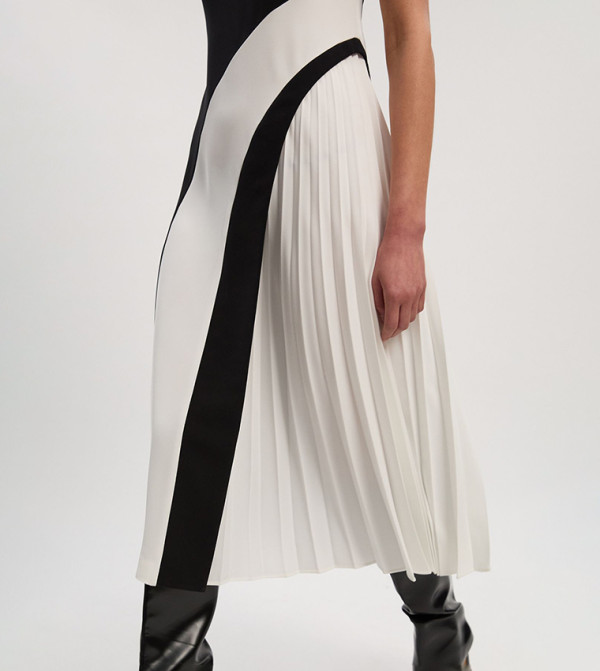 Karen Millen Karen Millen - Multi Midi Dresses