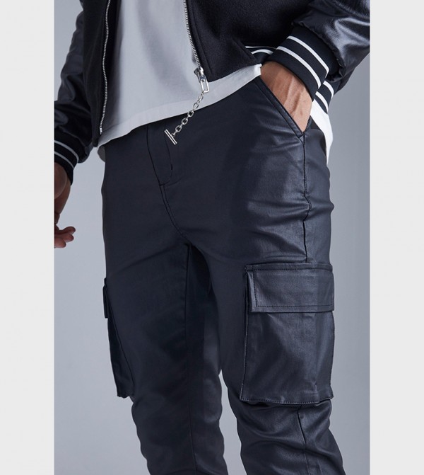 boohooMAN  Pants & Chinos - Black Cargos