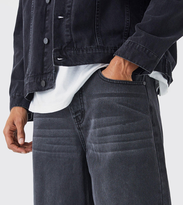 boohooMAN boohooMAN - Black Relaxed Jeans