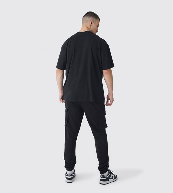 boohooMAN  Pants & Chinos - Black Joggers