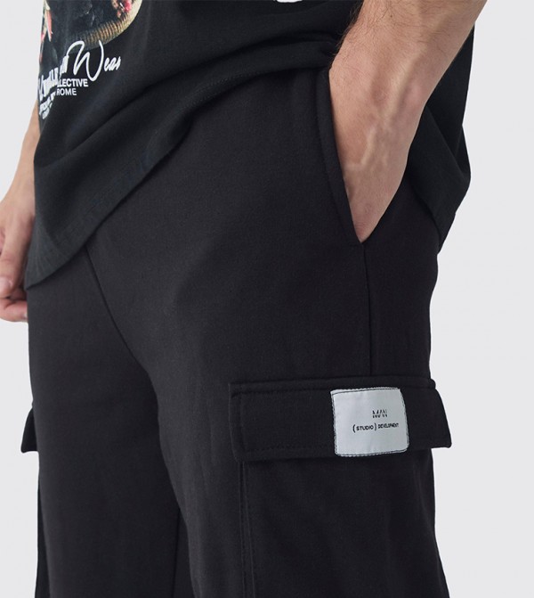 boohooMAN  Pants & Chinos - Black Joggers