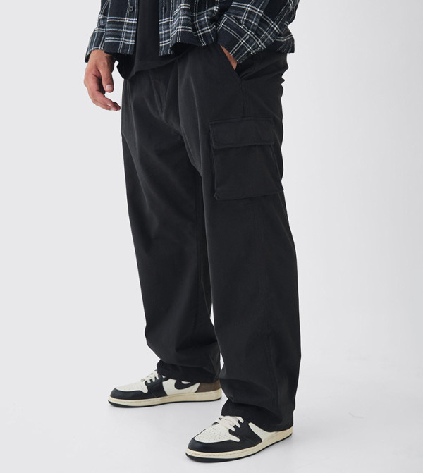boohooMAN  Cargos - Black Cargos