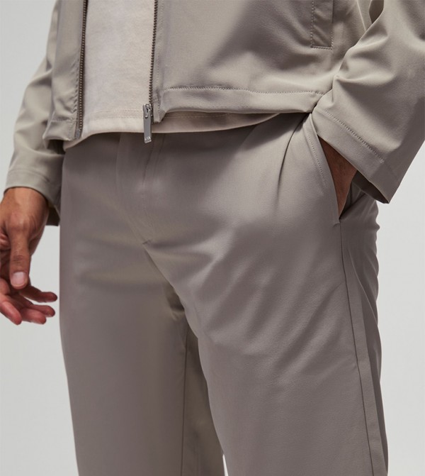 boohooMAN  Casual Pants - Grey Casual Pants