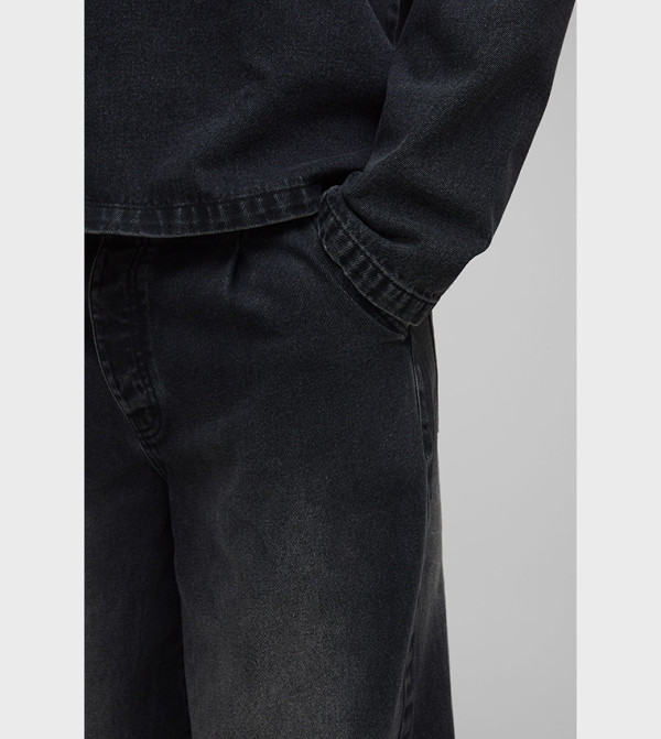 boohooMAN  Jeans - Black Relaxed Jeans