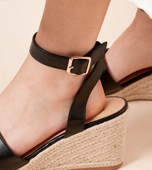 Dorothy Perkins Dorothy Perkins - Black Wedges