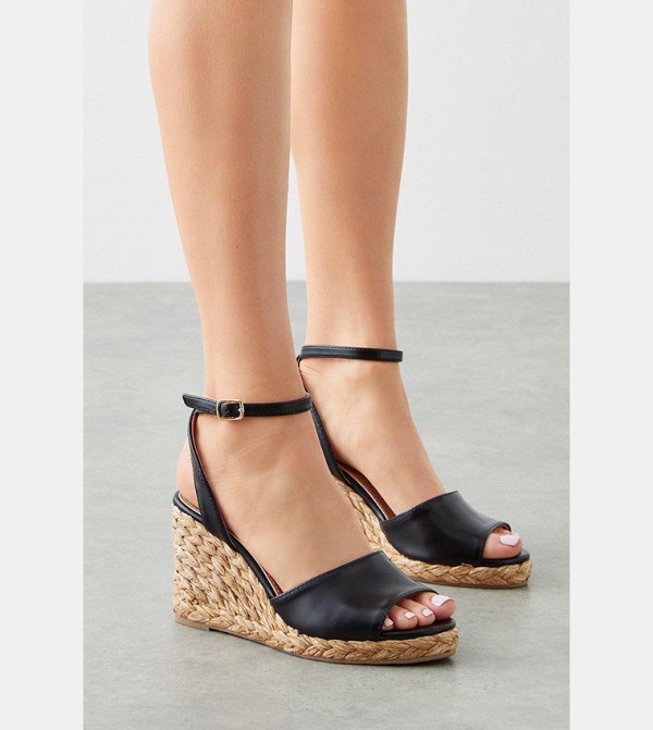 Low deals heel wedges