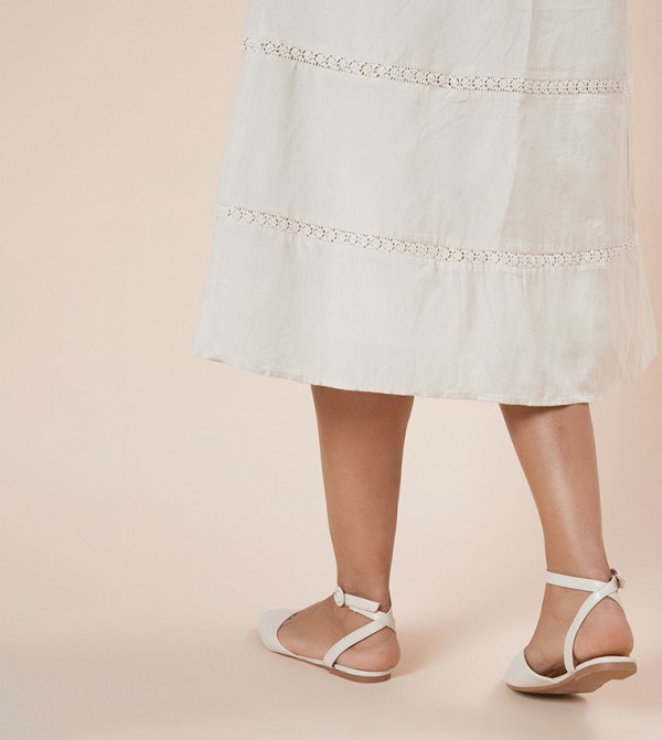 Dorothy Perkins  Flat Shoes - Ivory undefined