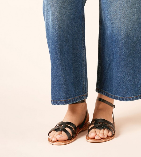 Dorothy Perkins Dorothy Perkins - Black Flat Sandals
