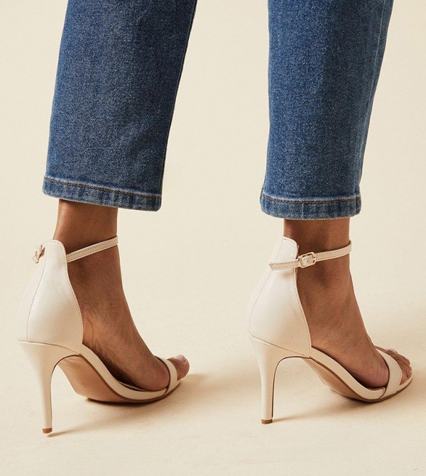 دوروثي بيركينز دورثي بيكينز - بيج كعب