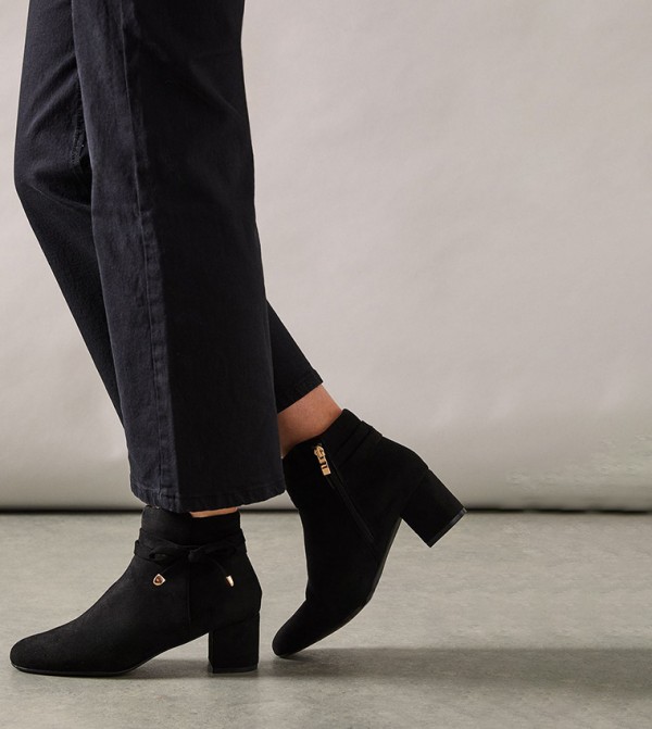 Good For the Sole  - Black Ankle length Boots