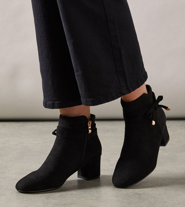 Good For the Sole  - Black Ankle length Boots