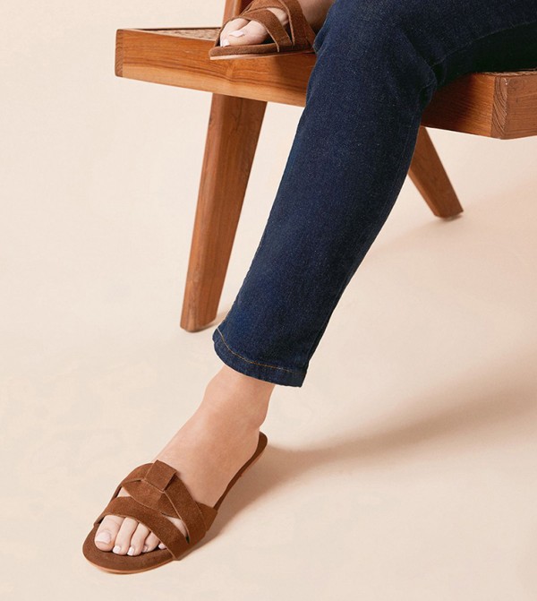 Dorothy Perkins Dorothy Perkins - Brown Flat Sandals