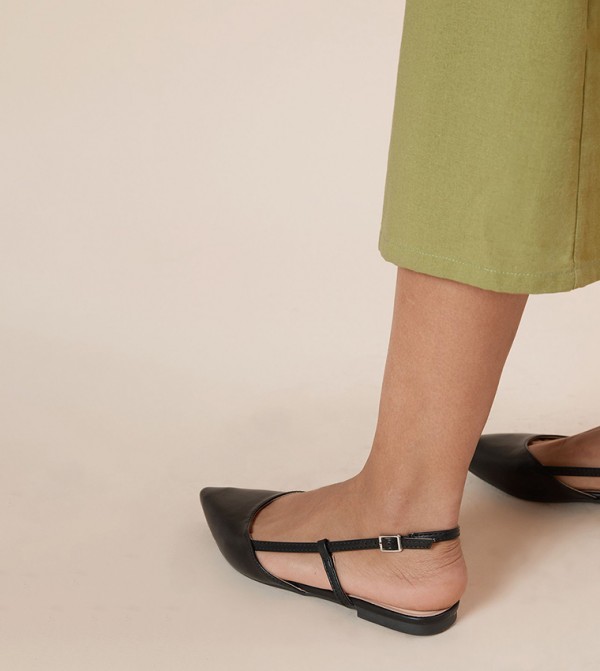 Dorothy Perkins  Flat Shoes - Black undefined