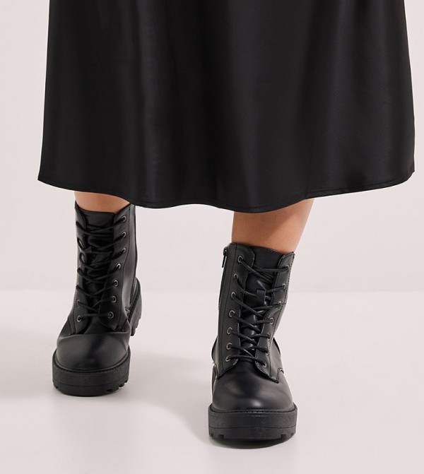 دوروثي بيركينز  أبوات - أسود Ankle length Boots