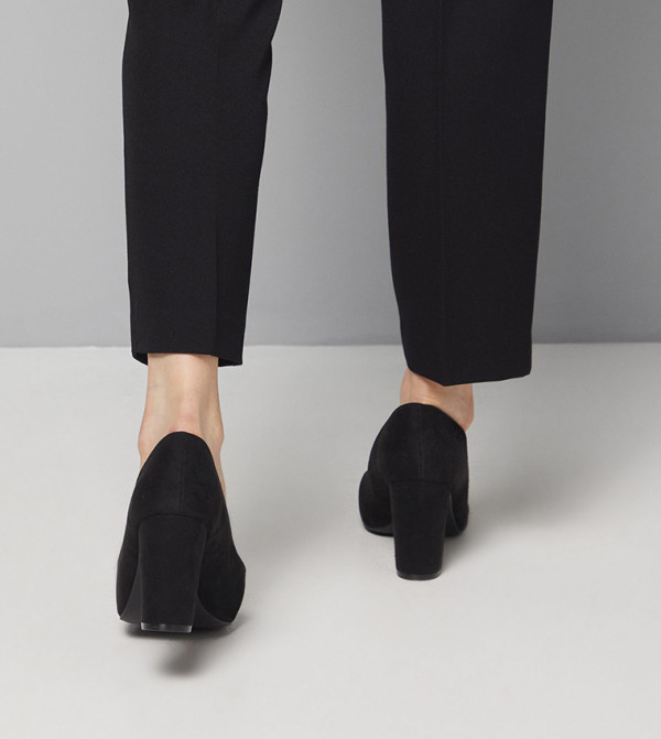 Good For the Sole  - Black Pumps