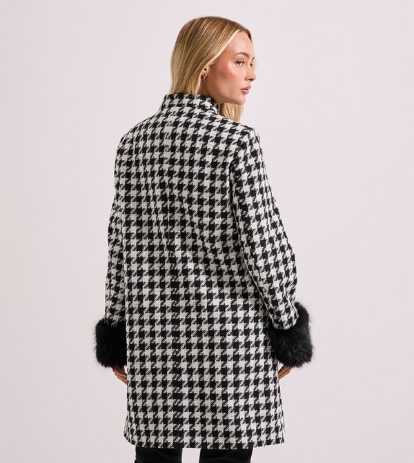 دوروثي بيركينز دورثي بيكينز - أبيض معاطف