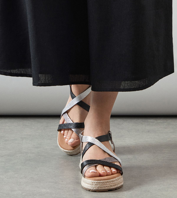 Good For the Sole - Black Wedges